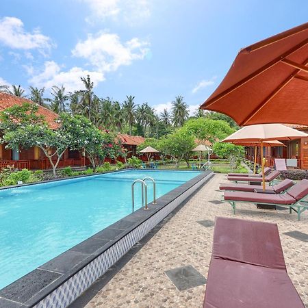 Putri Nusa Beach Ped Екстер'єр фото