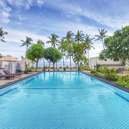 Putri Nusa Beach Ped Екстер'єр фото